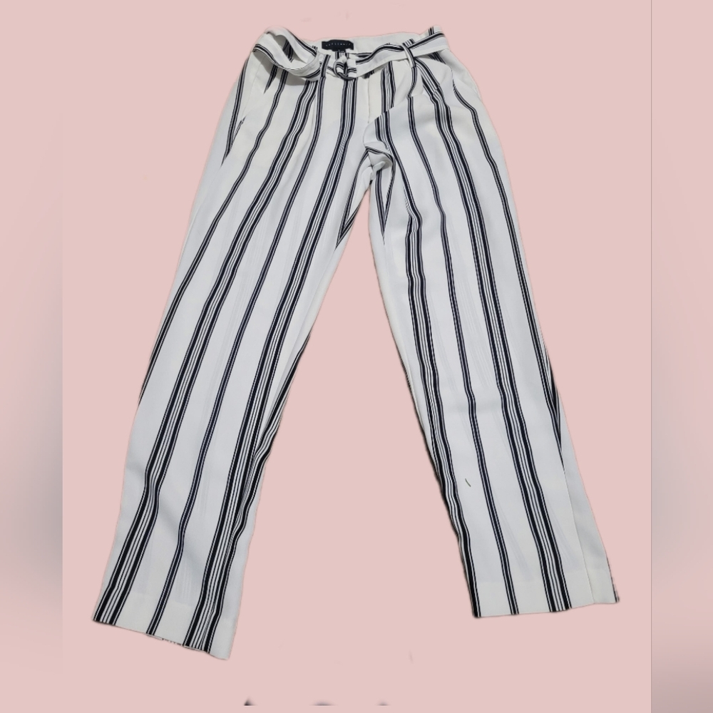 Sanctuary Women's White and Black Striped Pants Size 4